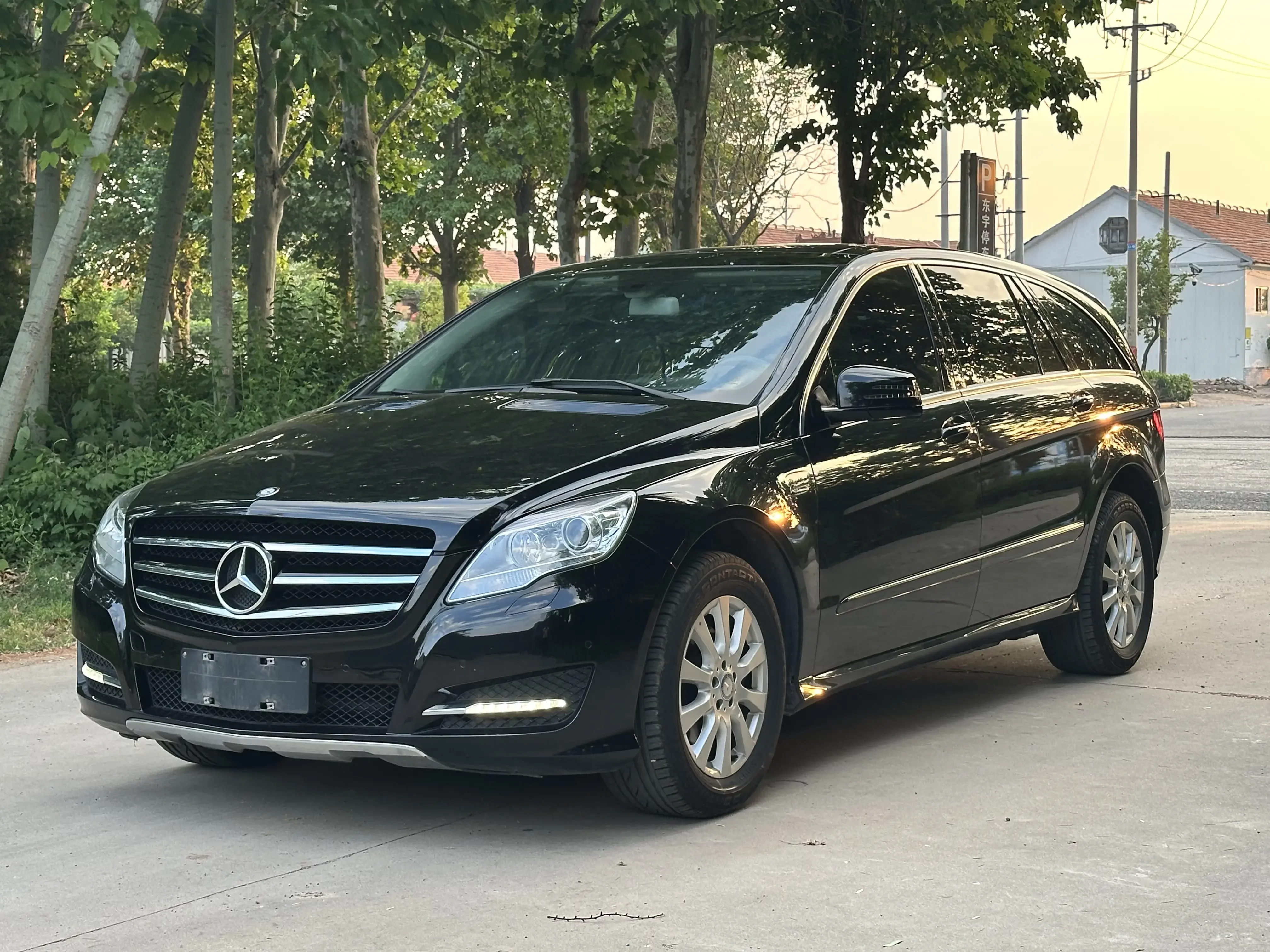 Mercedes-Benz R-Class