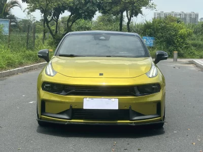 Lynk & Co 03
