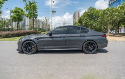 BMW M5