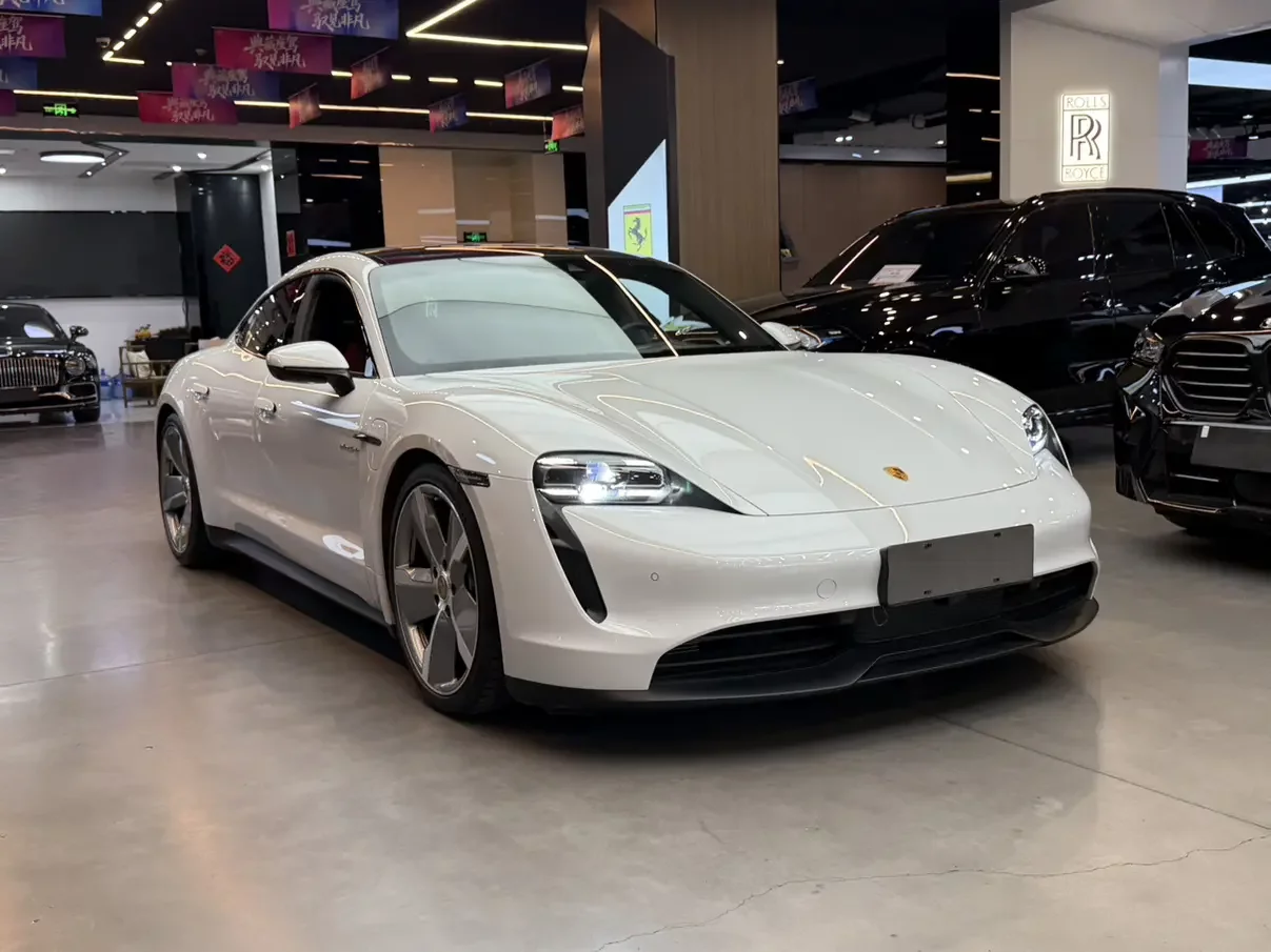 Porsche Taycan