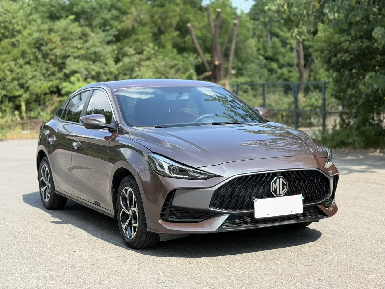 MG 5