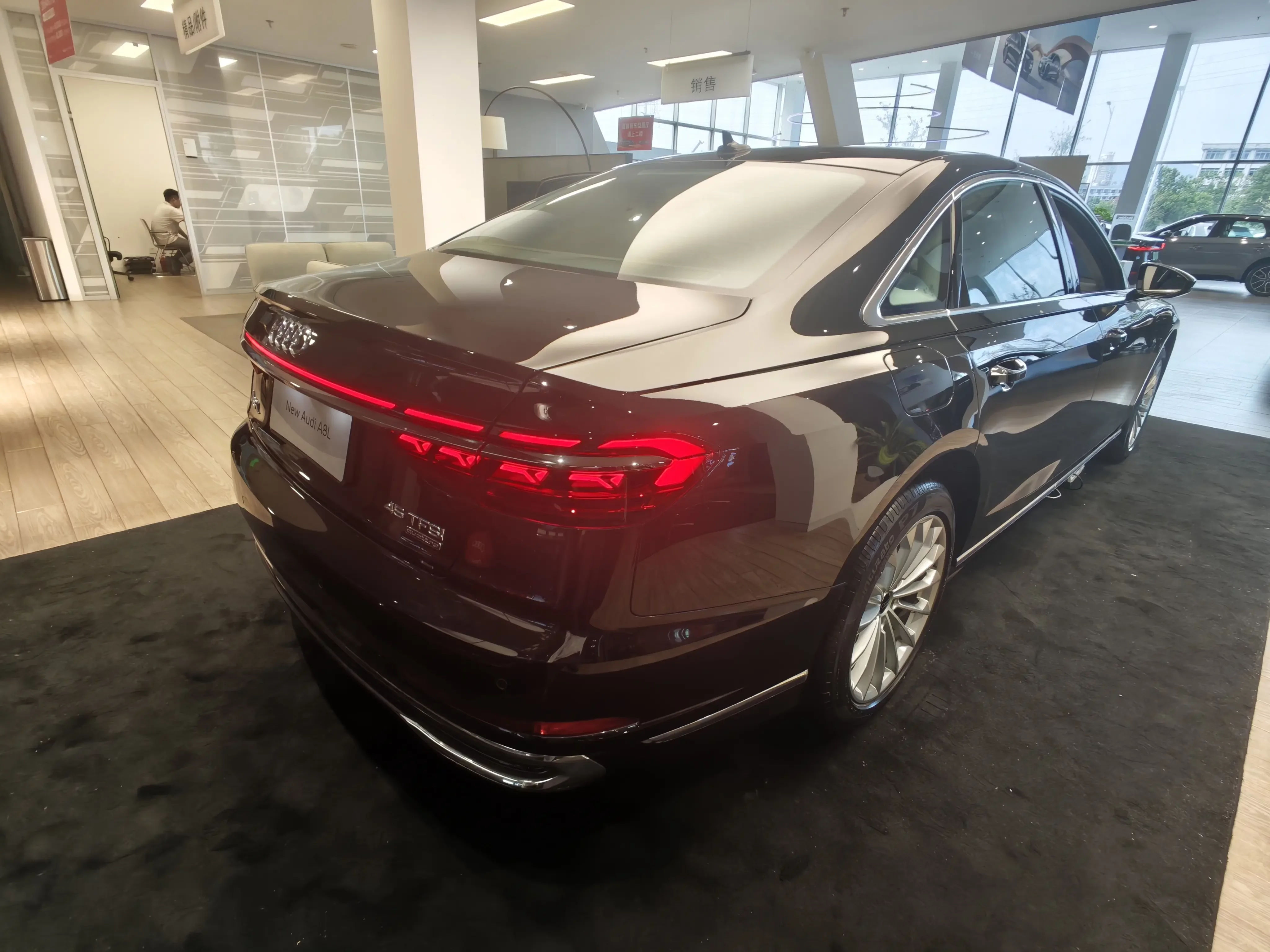 Audi A8