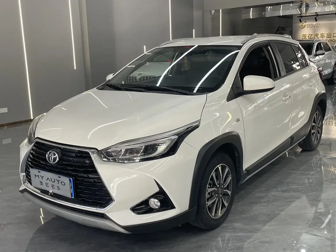 TOYOTA YARIS L