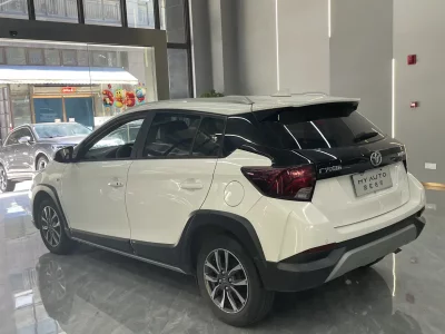 Toyota Yaris L