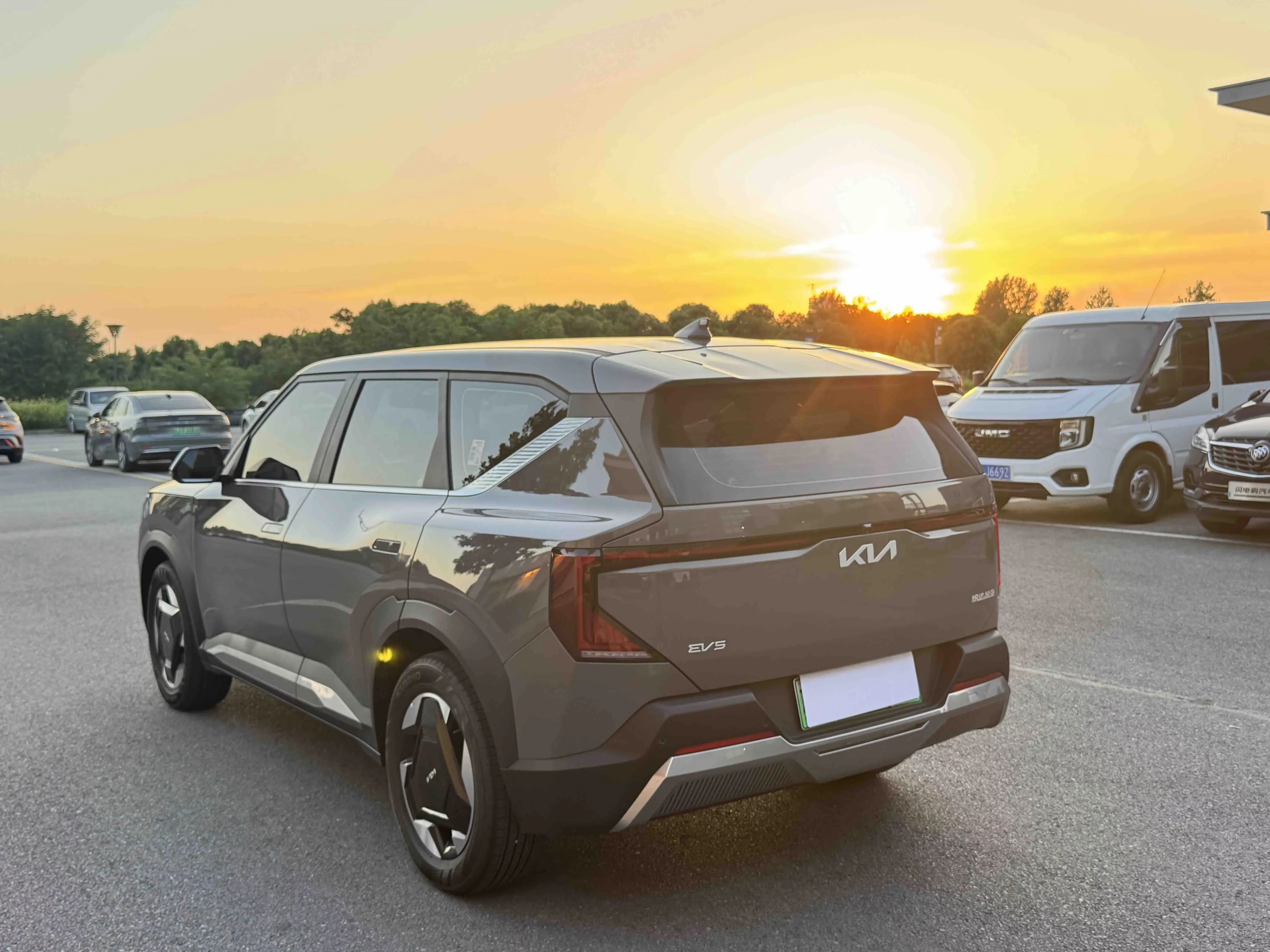 Kia EV5