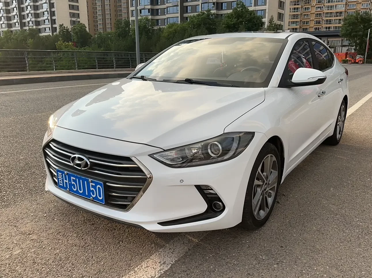 Hyundai Elantra Lingdong