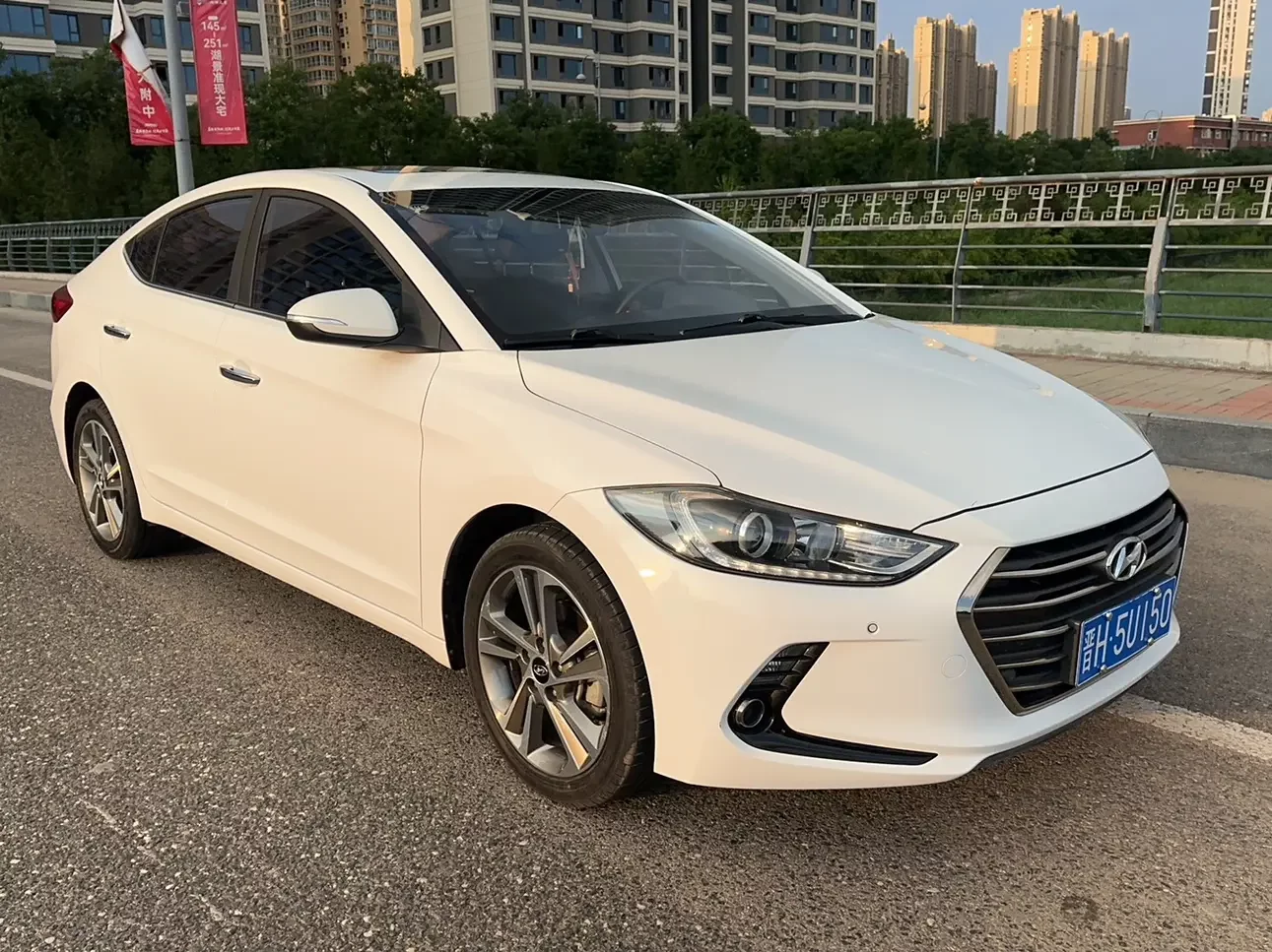 Hyundai Elantra Lingdong