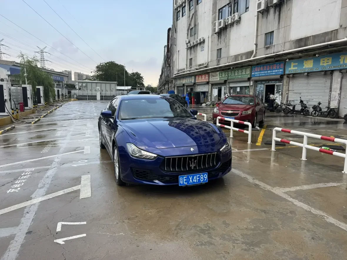 Maserati Ghibli