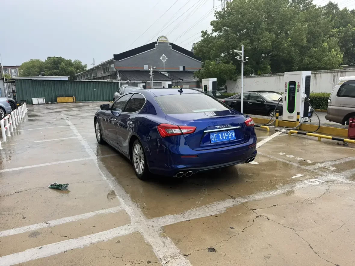Maserati Ghibli