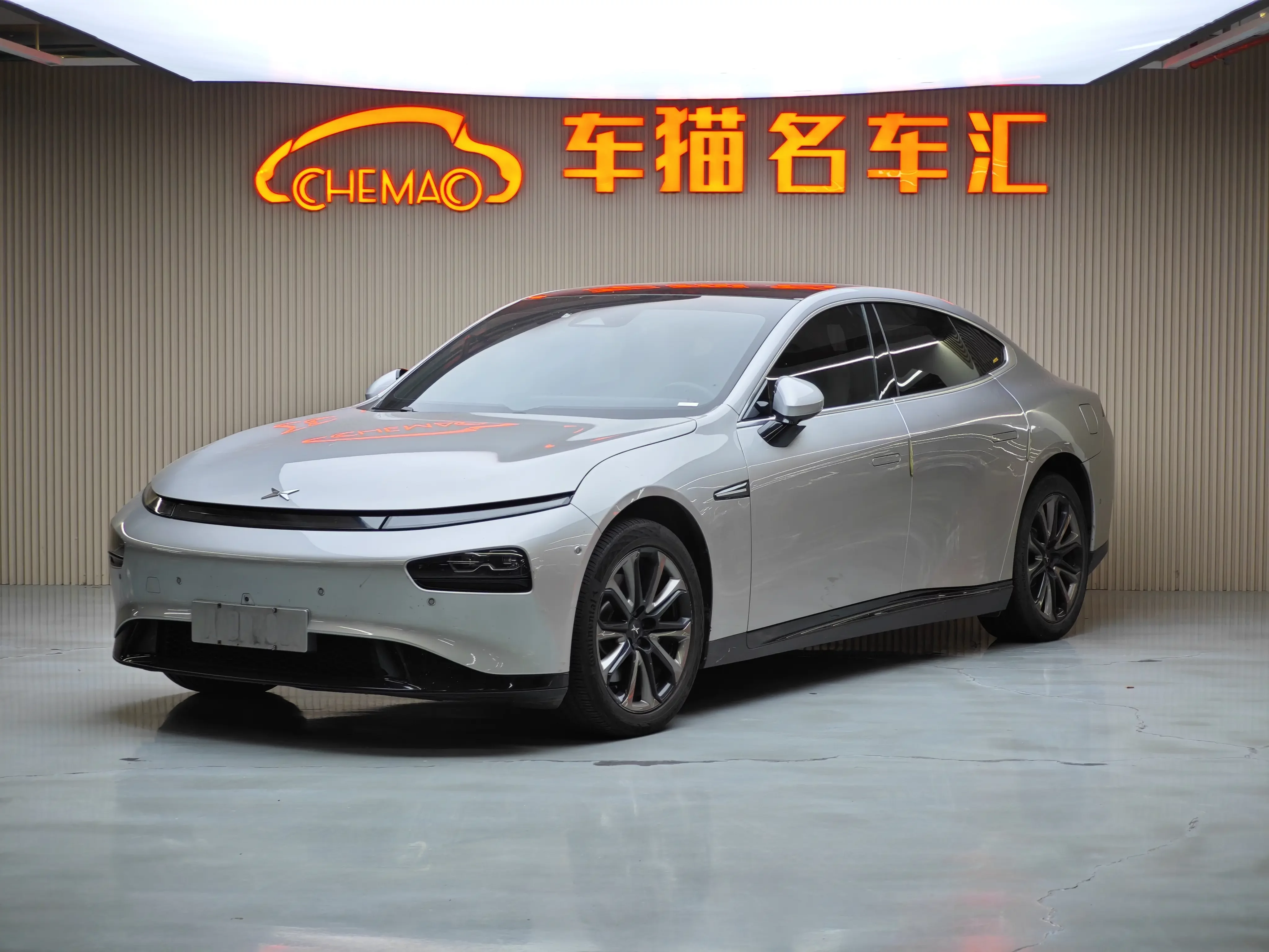 XPeng P7