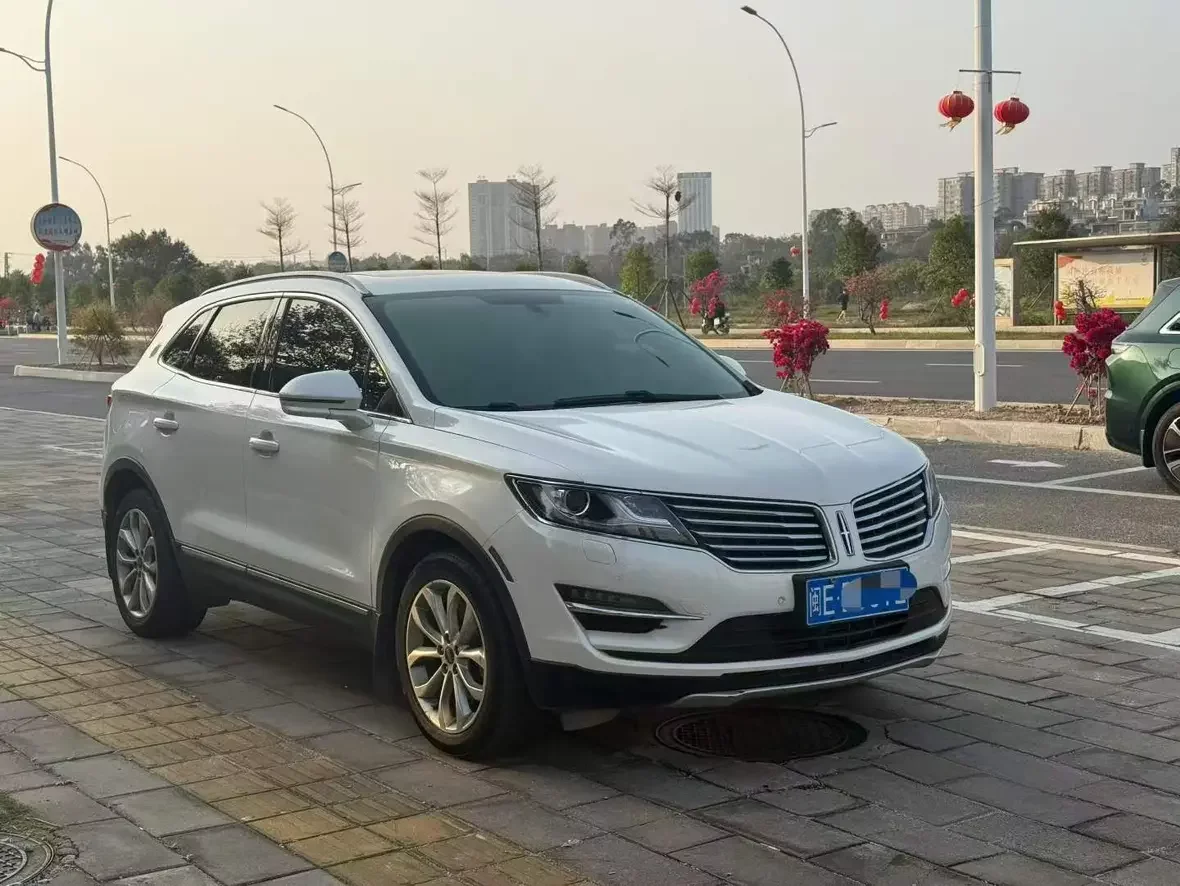 Lincoln MKC