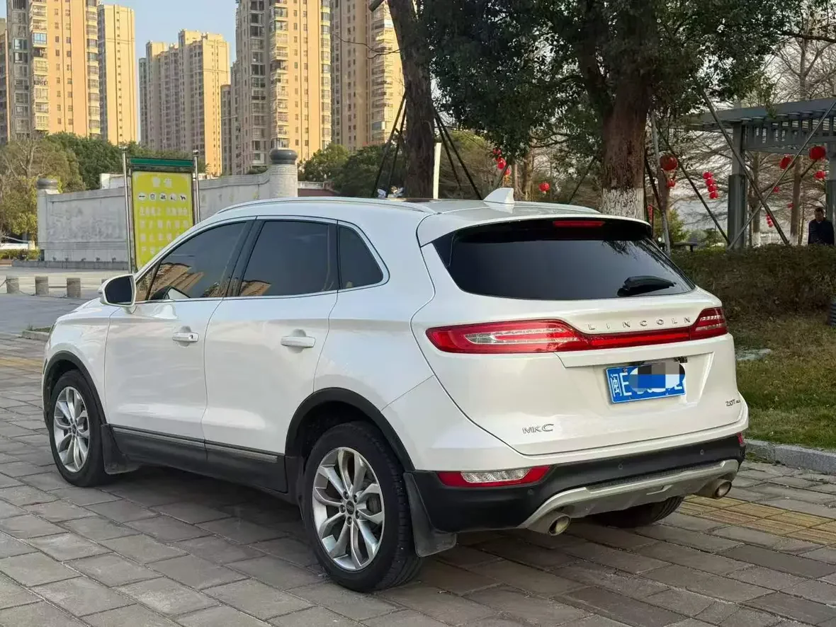 Lincoln MKC