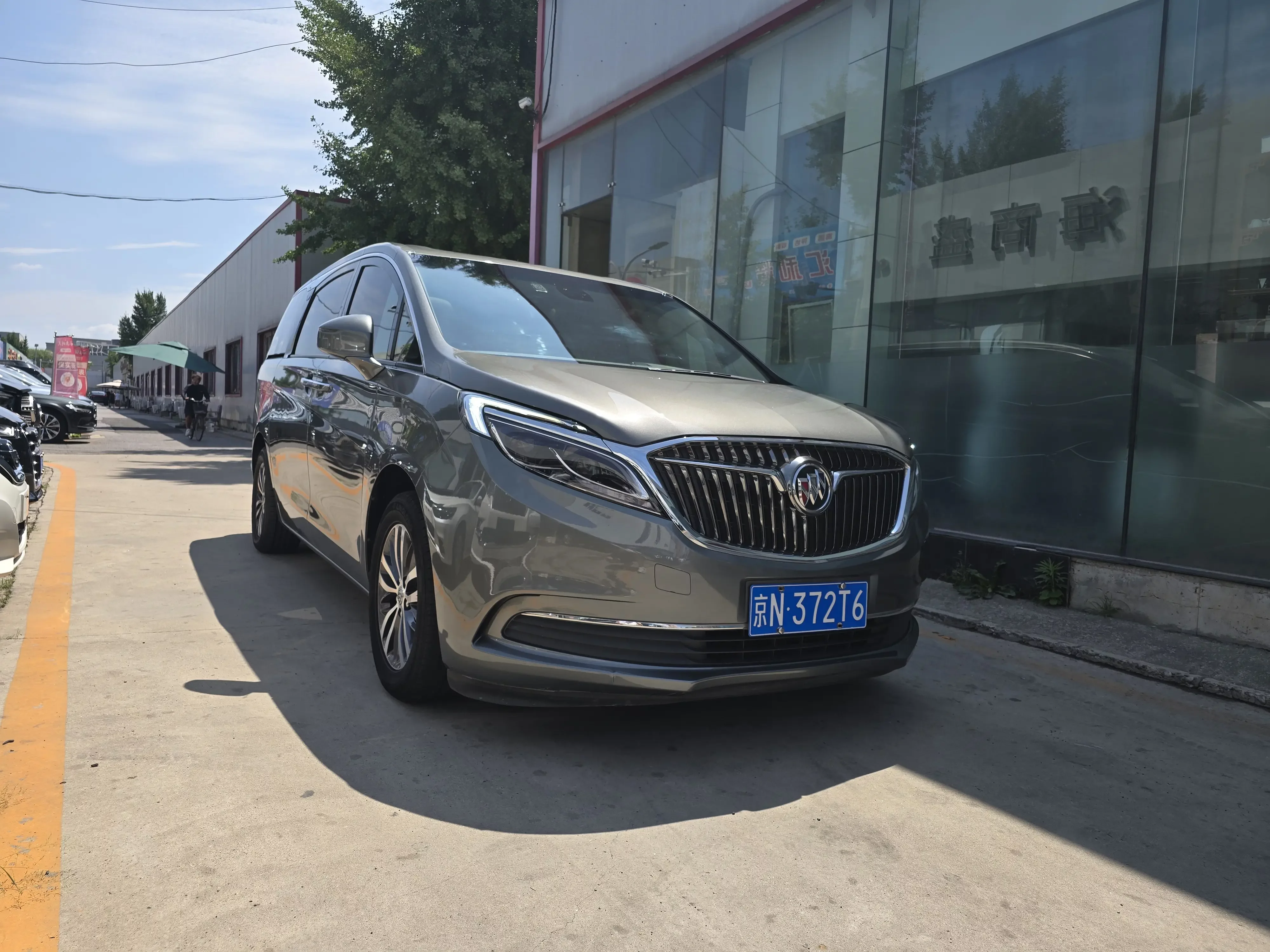 Buick GL8