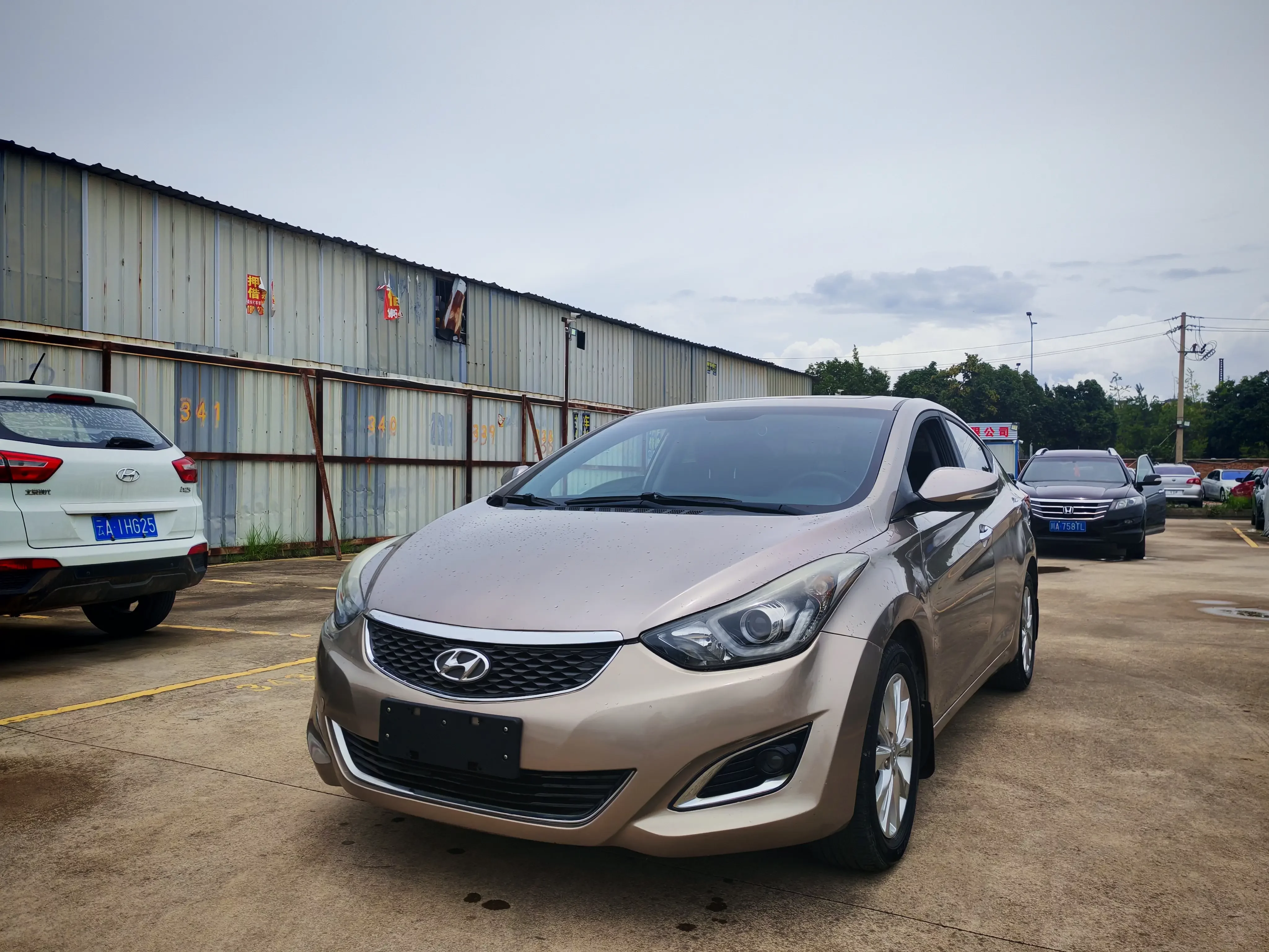 Hyundai Elantra