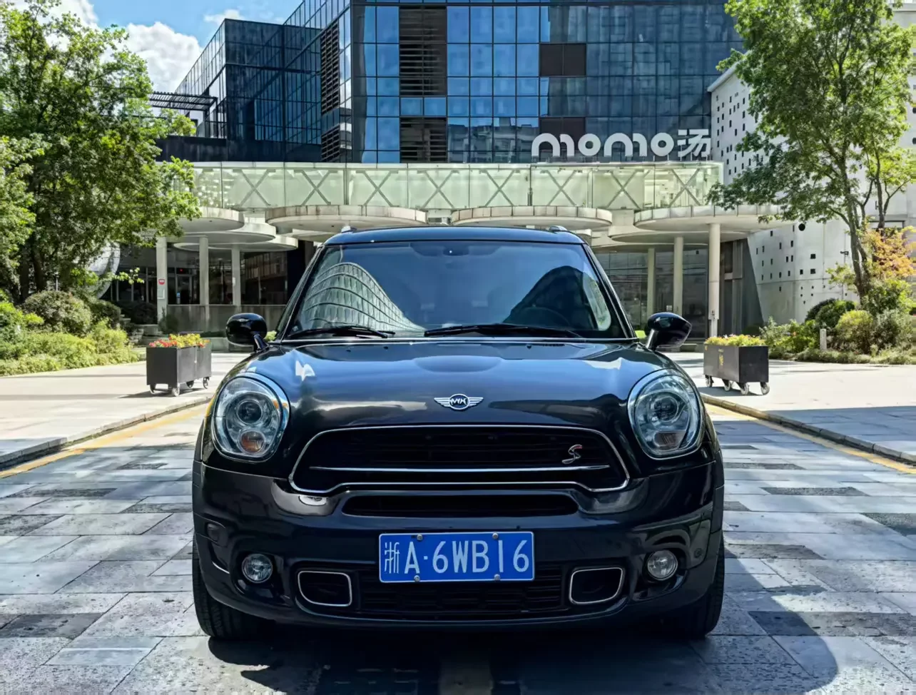 MINI COUNTRYMAN