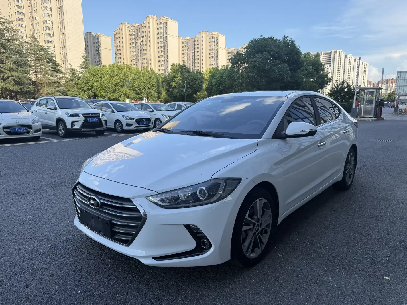 Hyundai Elantra Lingdong