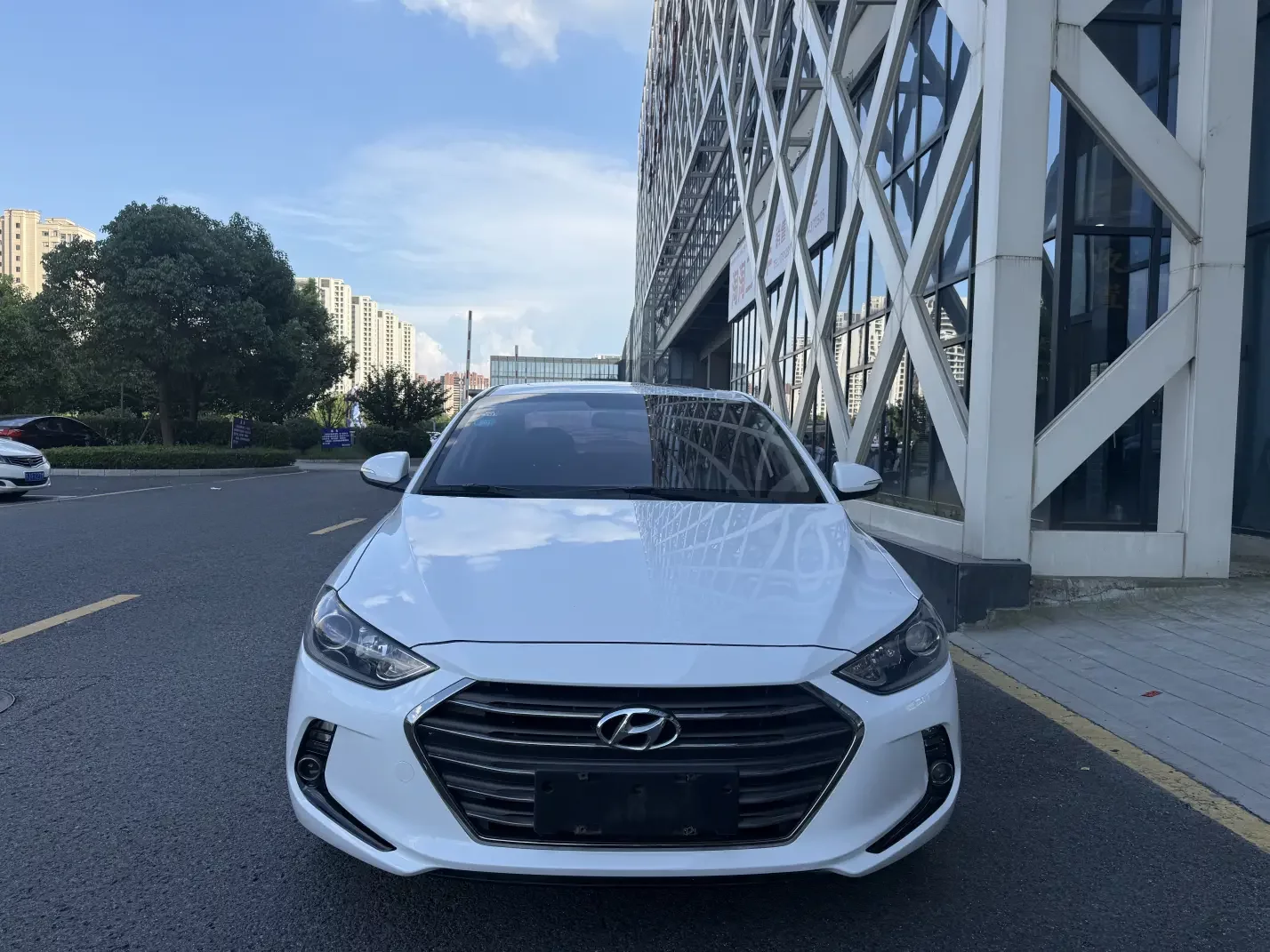 Hyundai Elantra Lingdong