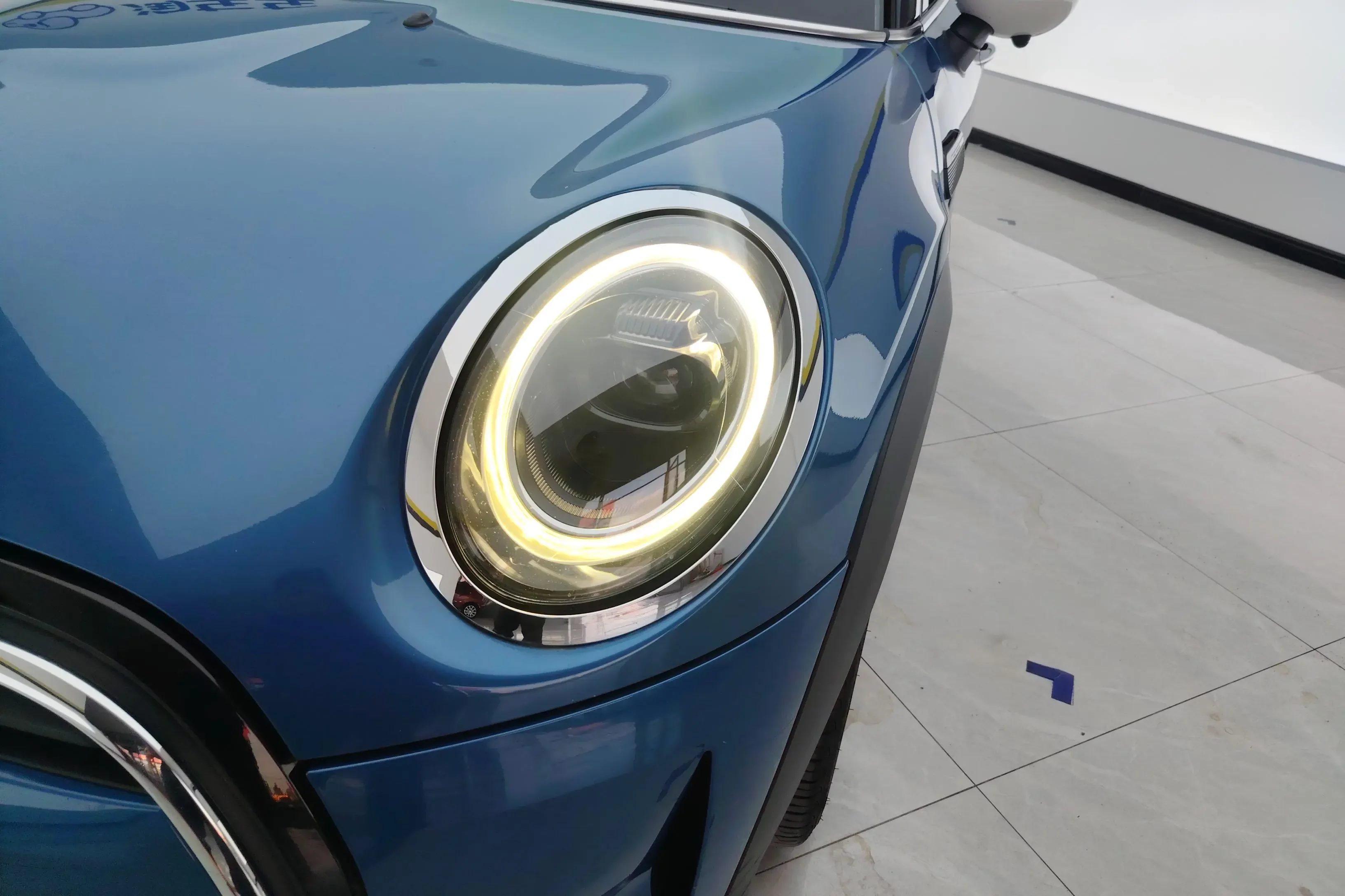 MINI MINI