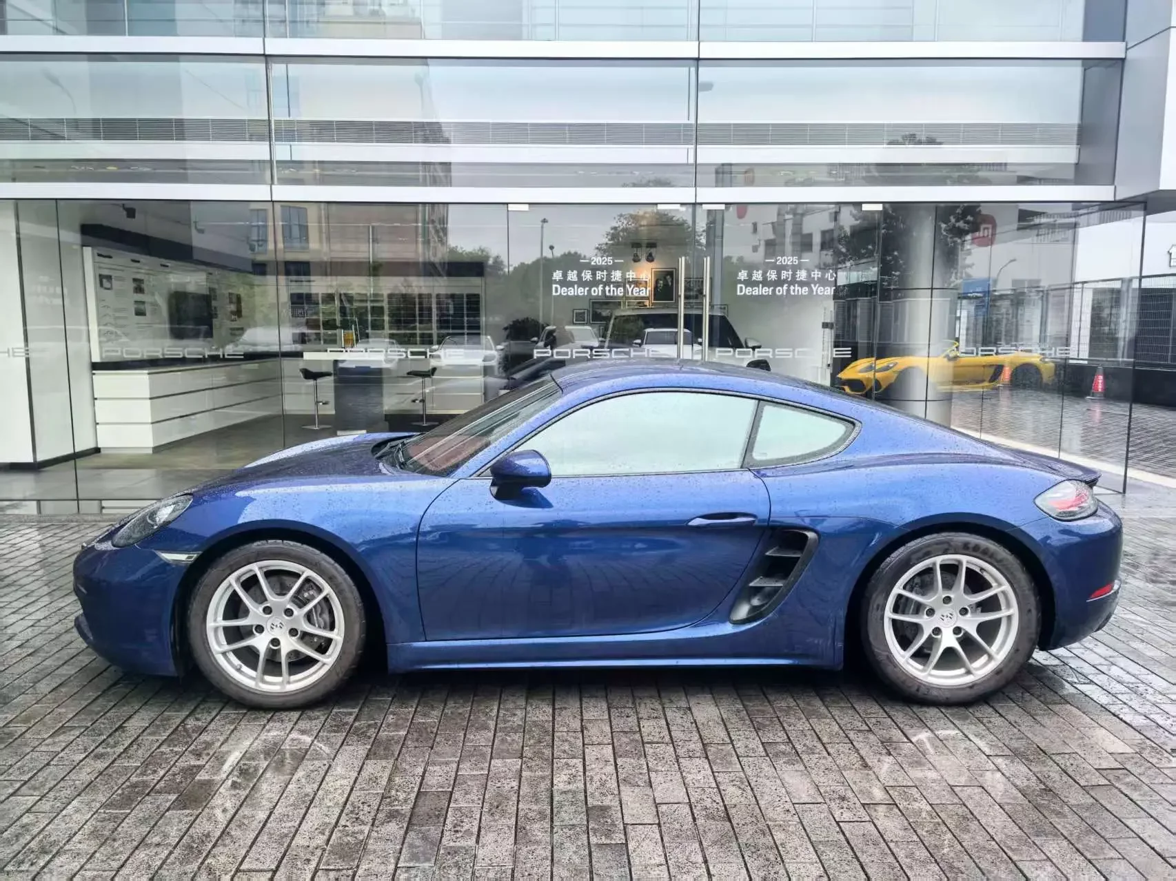 Porsche 718