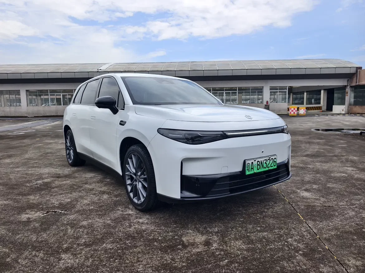 Leapmotor C10