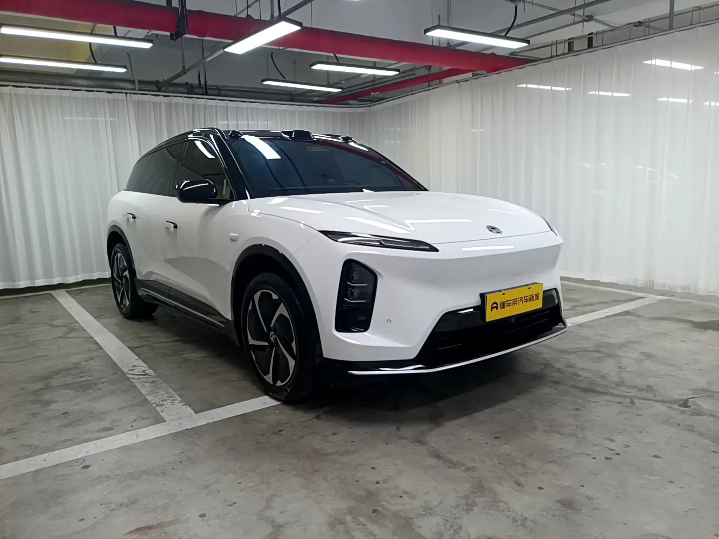 NIO ES6