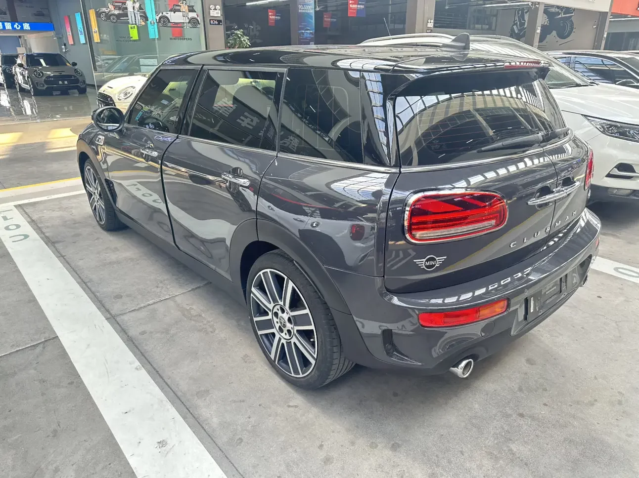 MINI CLUBMAN