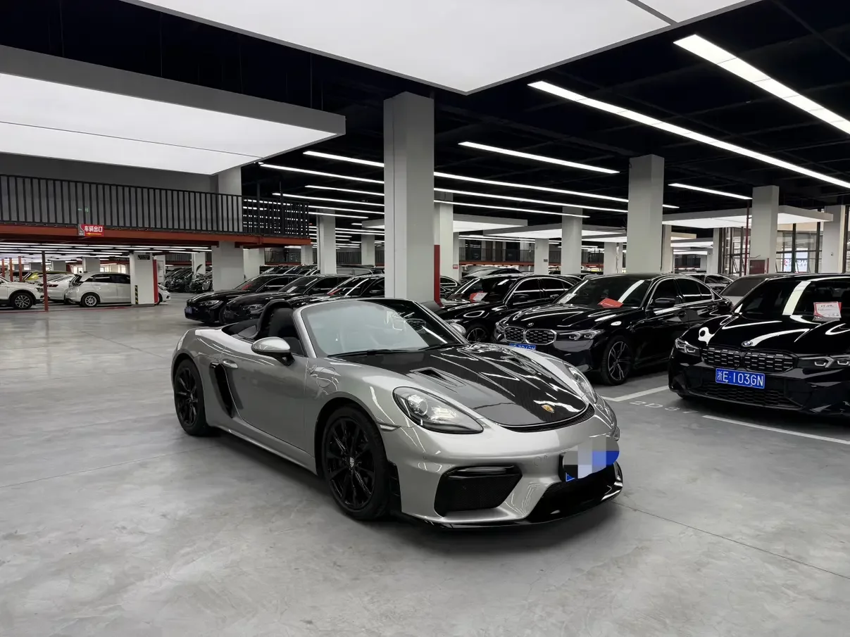 Porsche 718