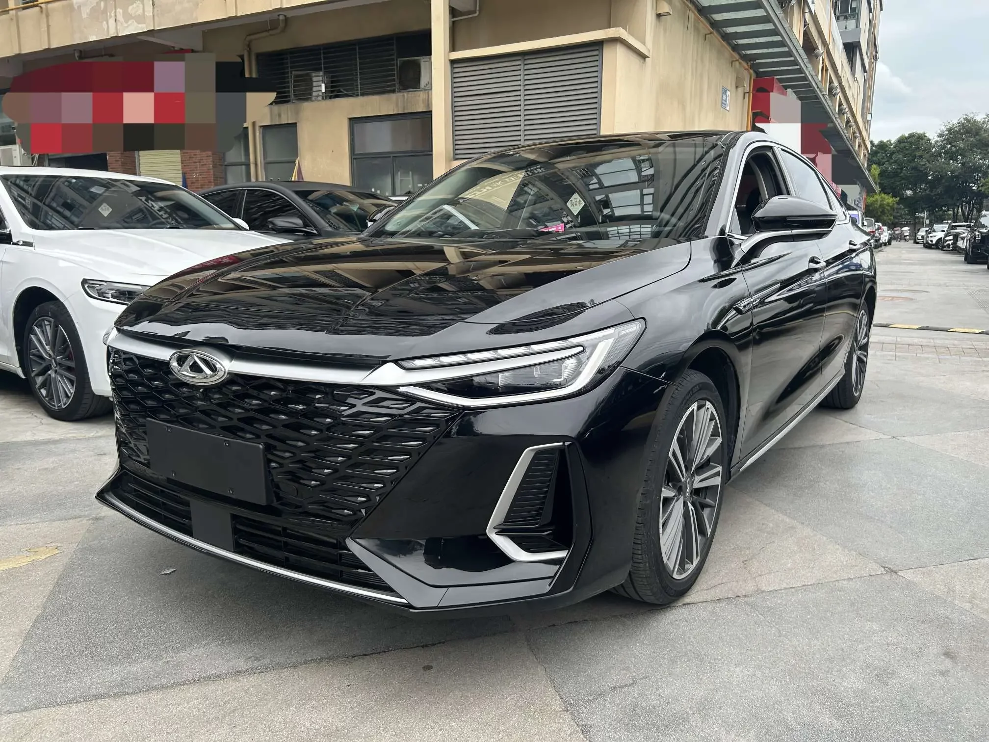 Chery Arrizo 8