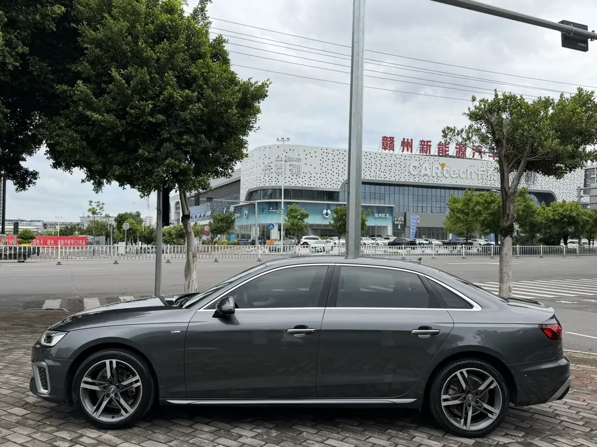 Audi A4L