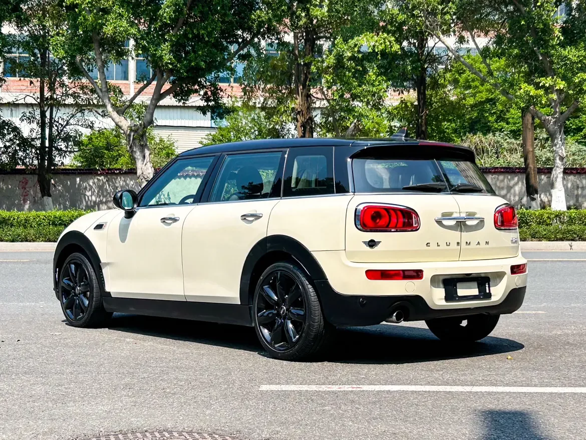 MINI CLUBMAN