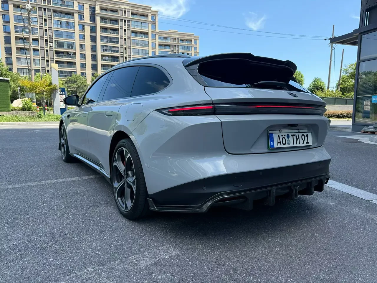 NIO ET5T