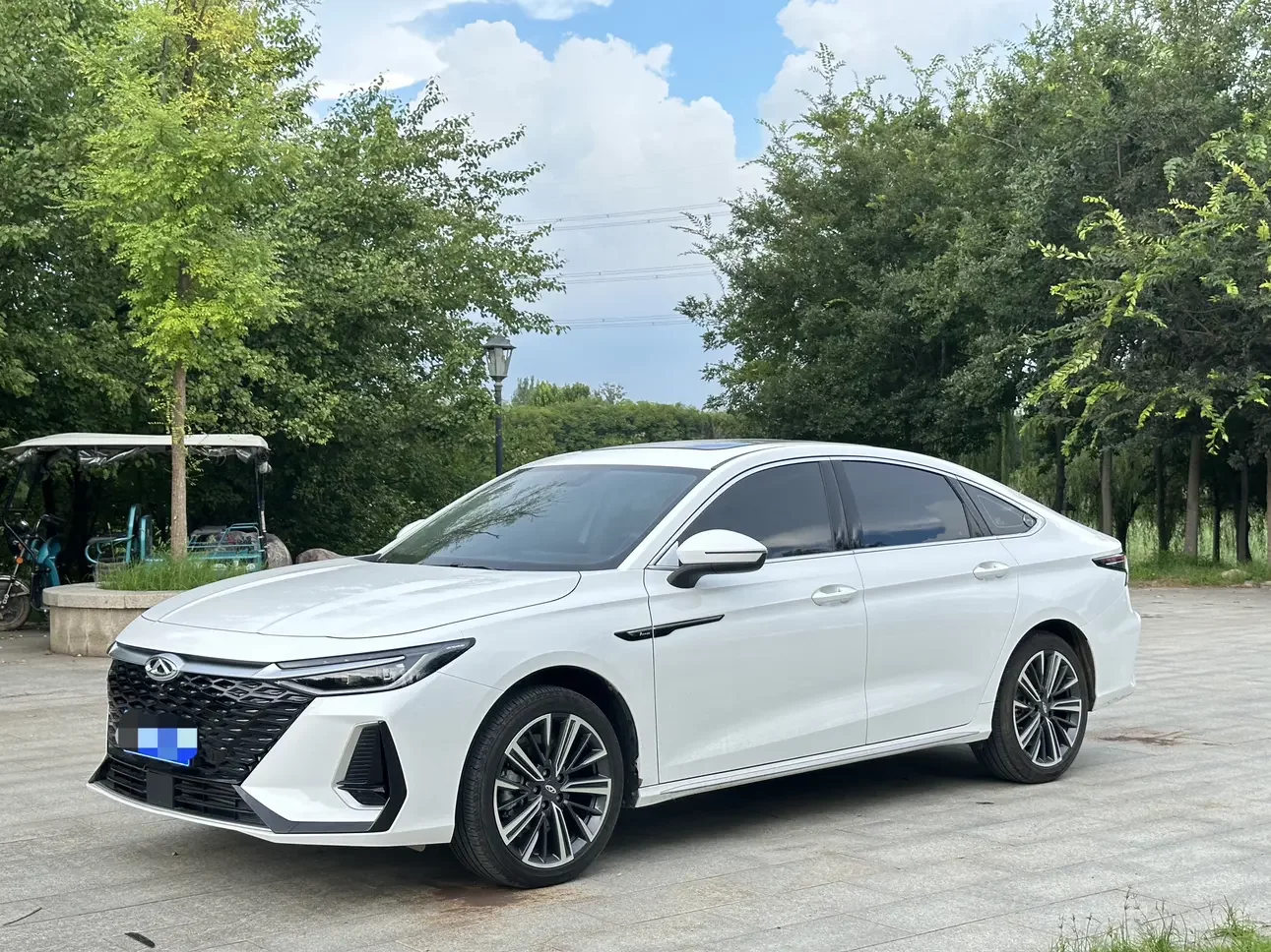 Chery Arrizo 8
