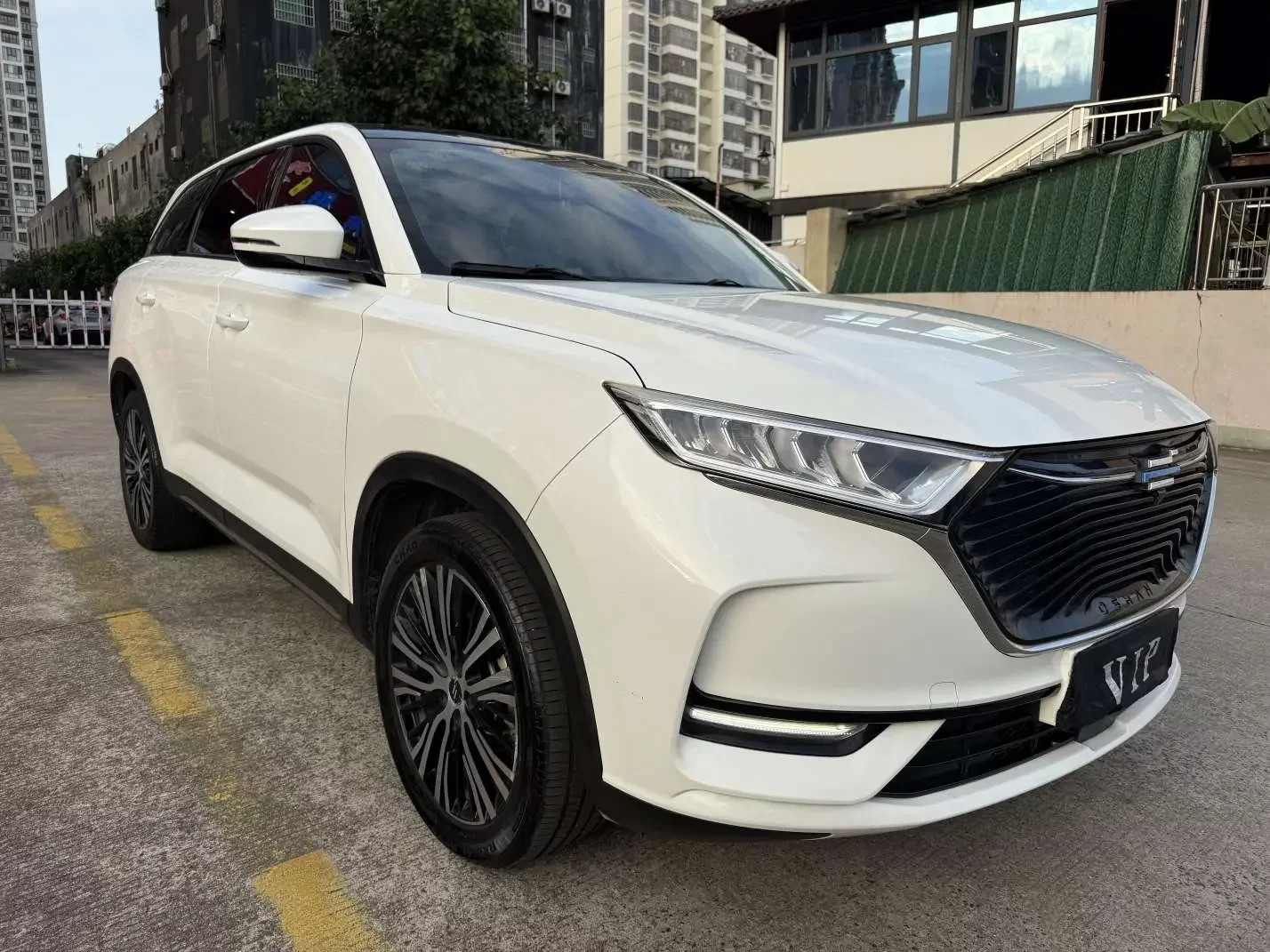 Oshan Changan Auchan X7