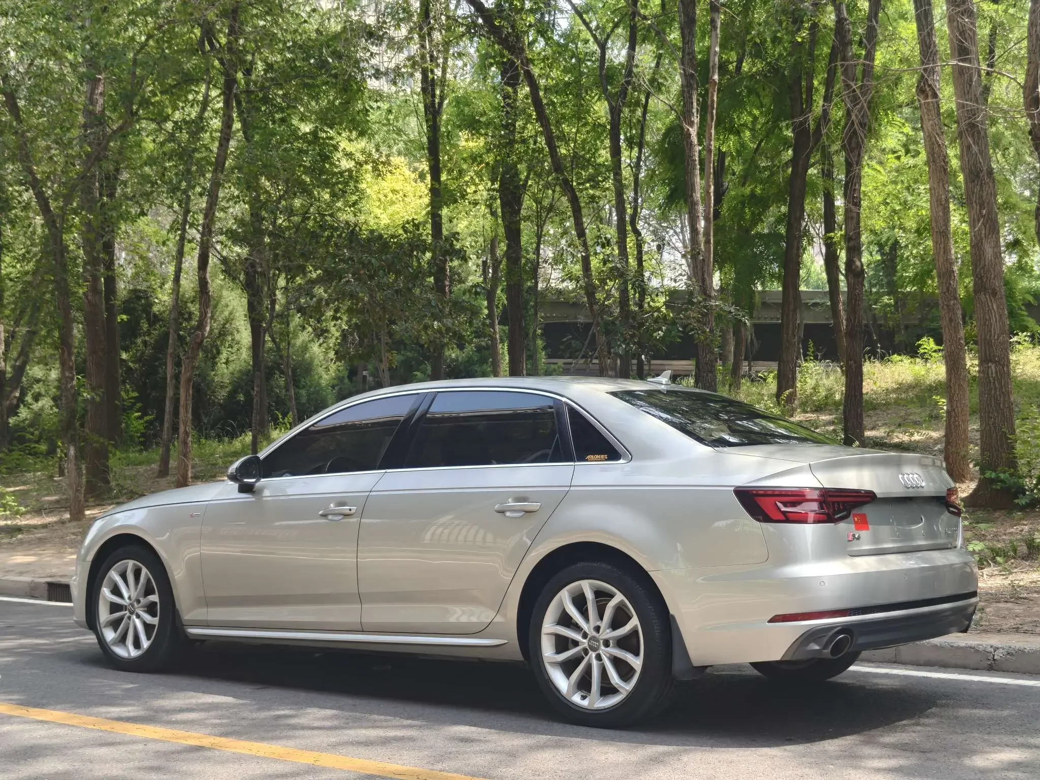 Audi A4L