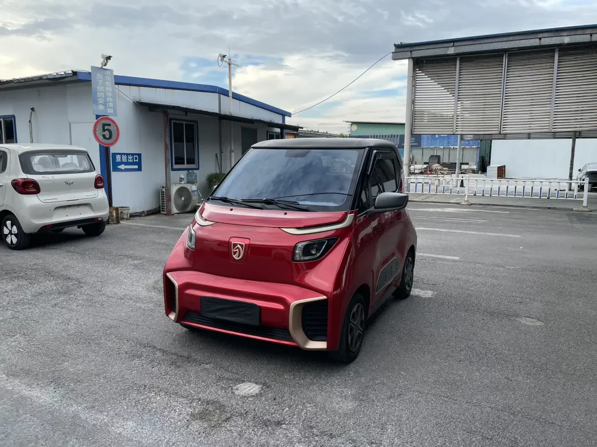 Baojun E200