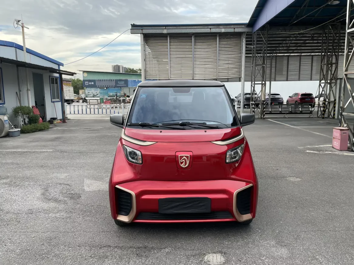 Baojun E200