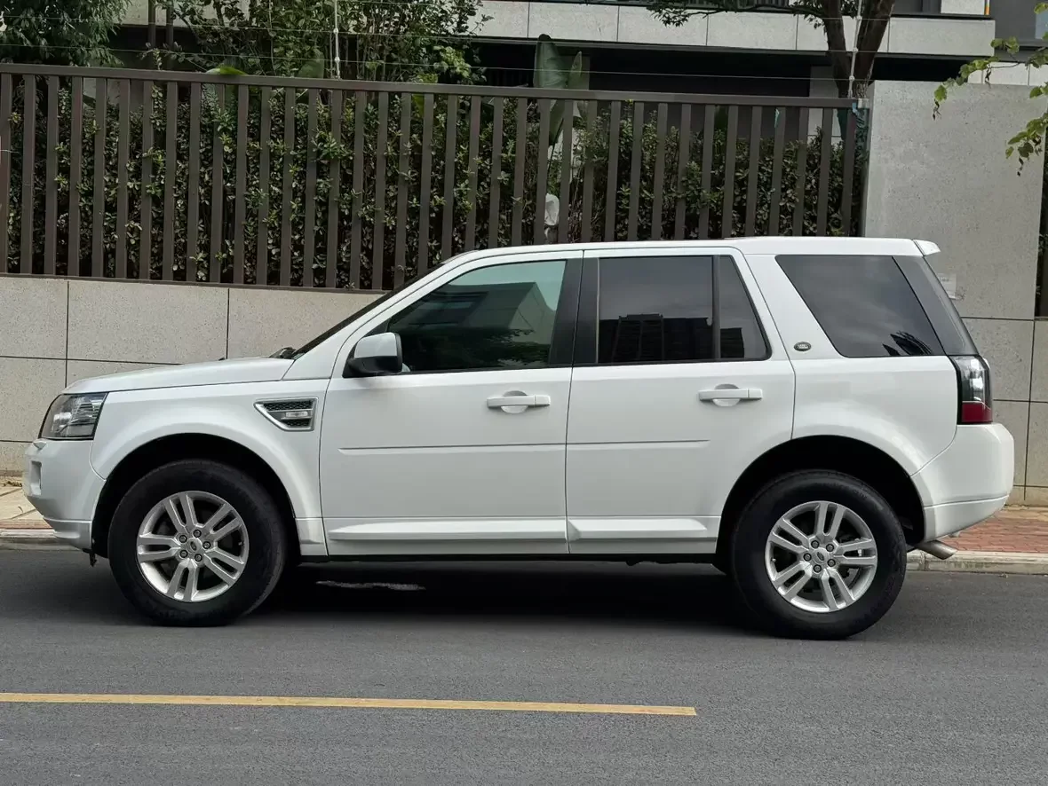 Land Rover Freelander 2