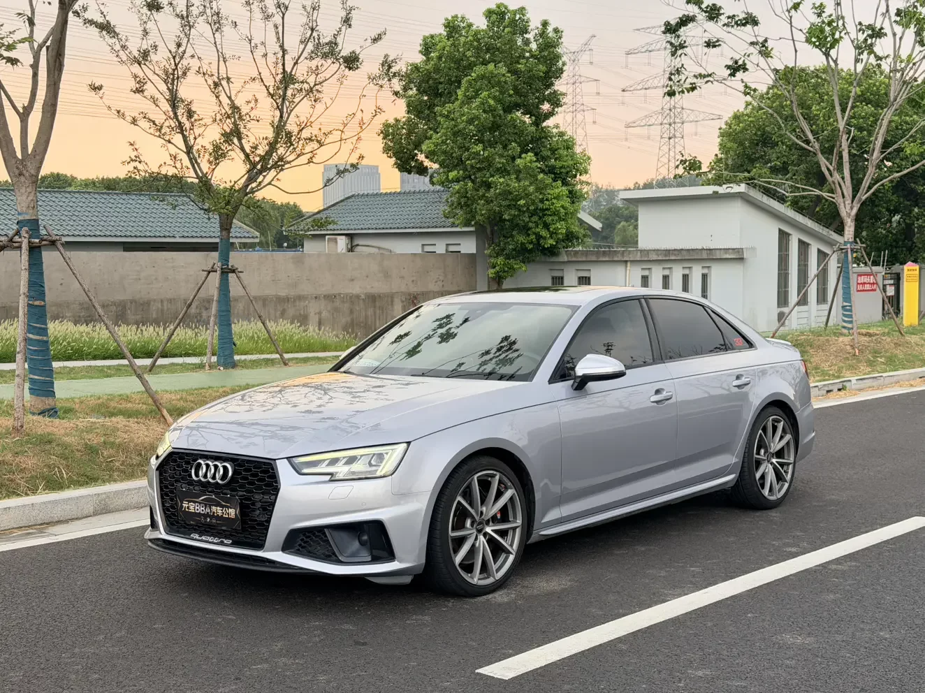 Audi S4