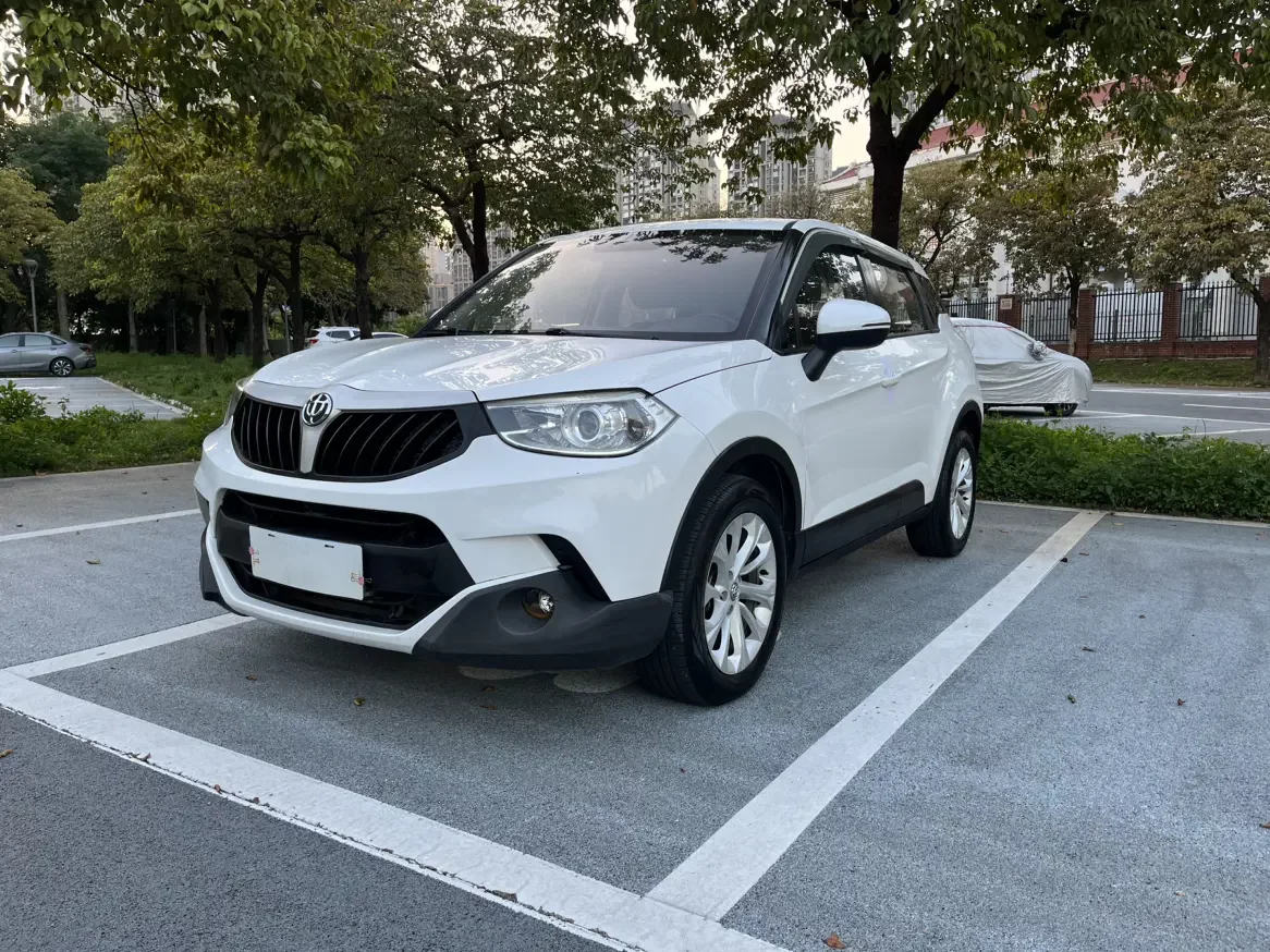 Brilliance China V3