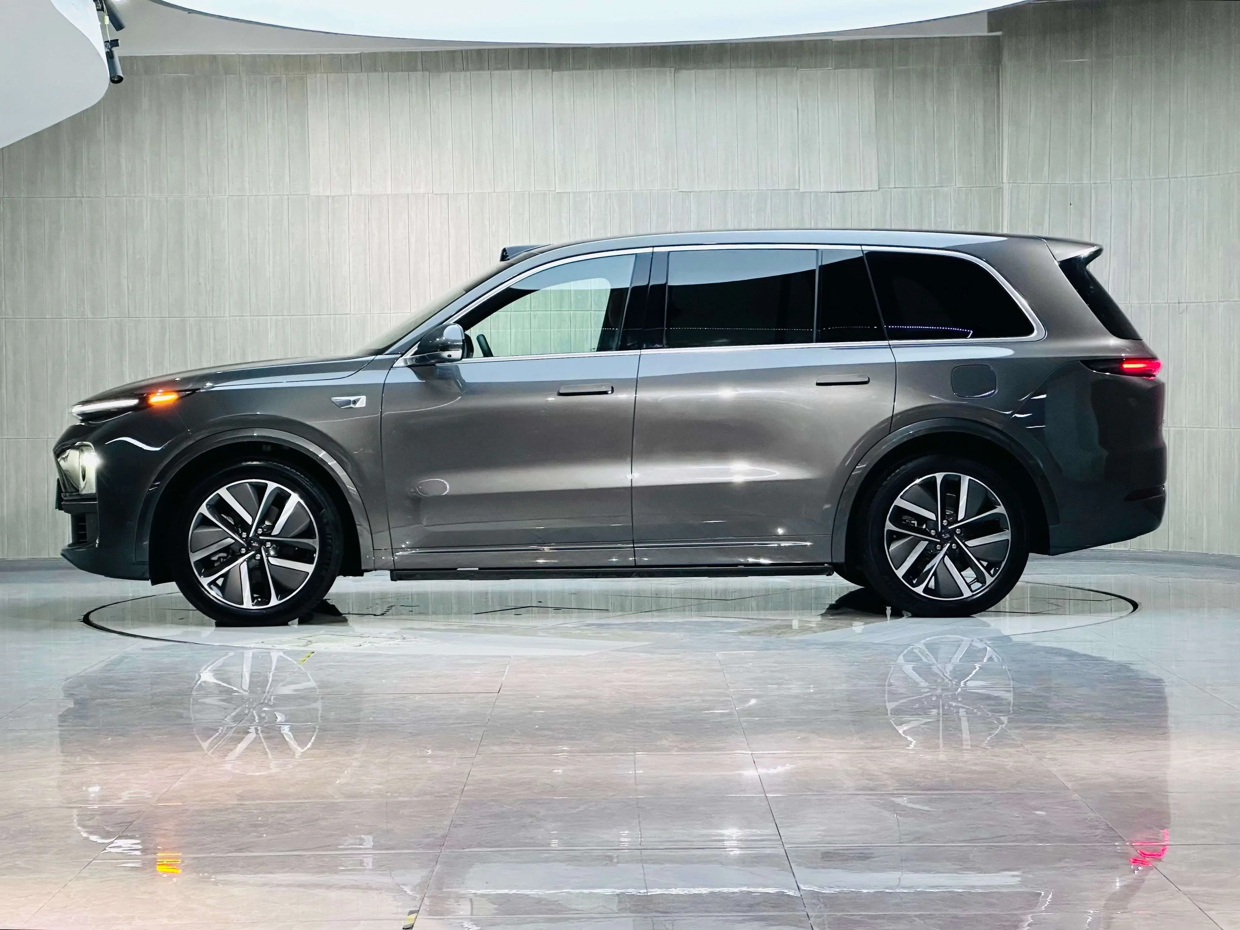 Lixiang L9