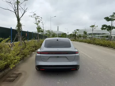 NIO ET5