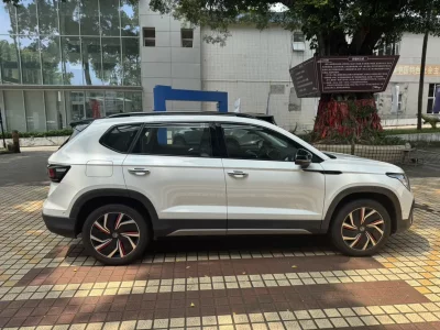 Volkswagen Tharu