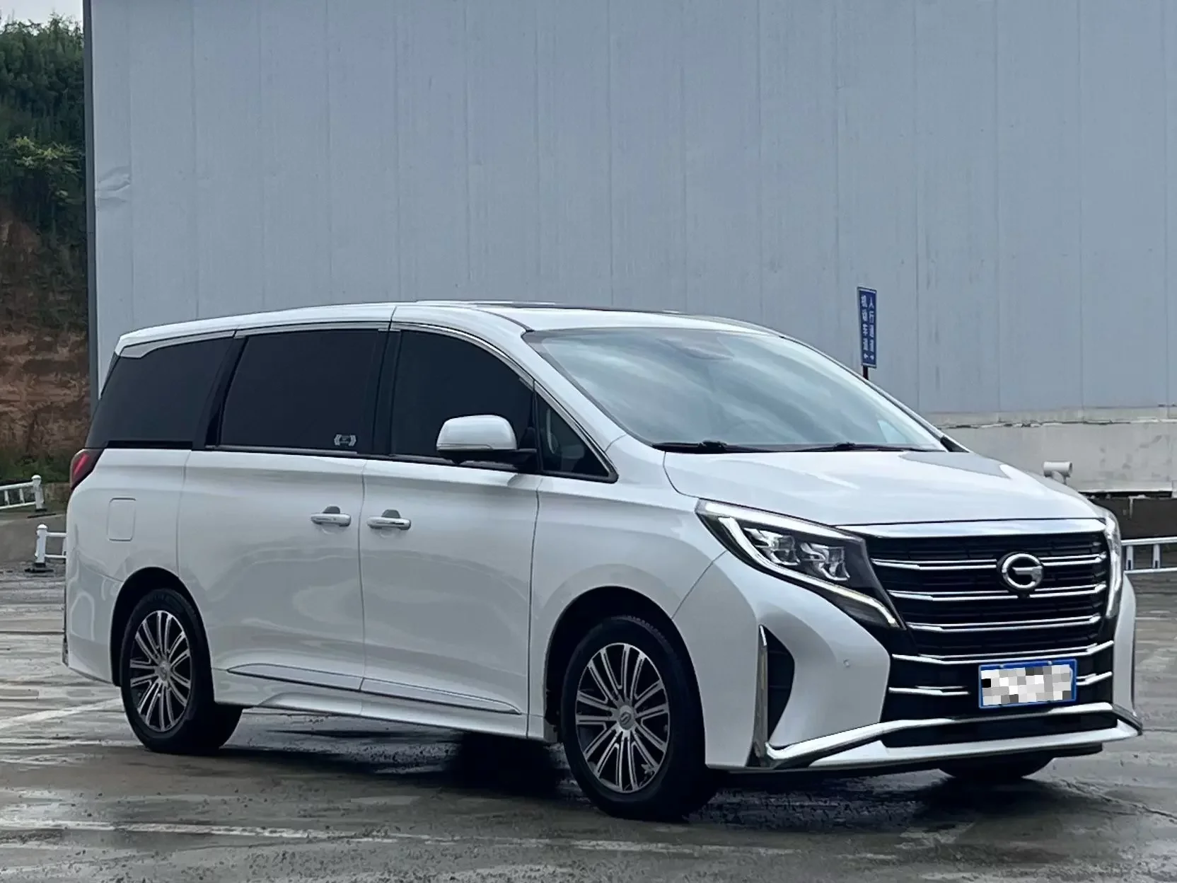 GAC Trumpchi M8