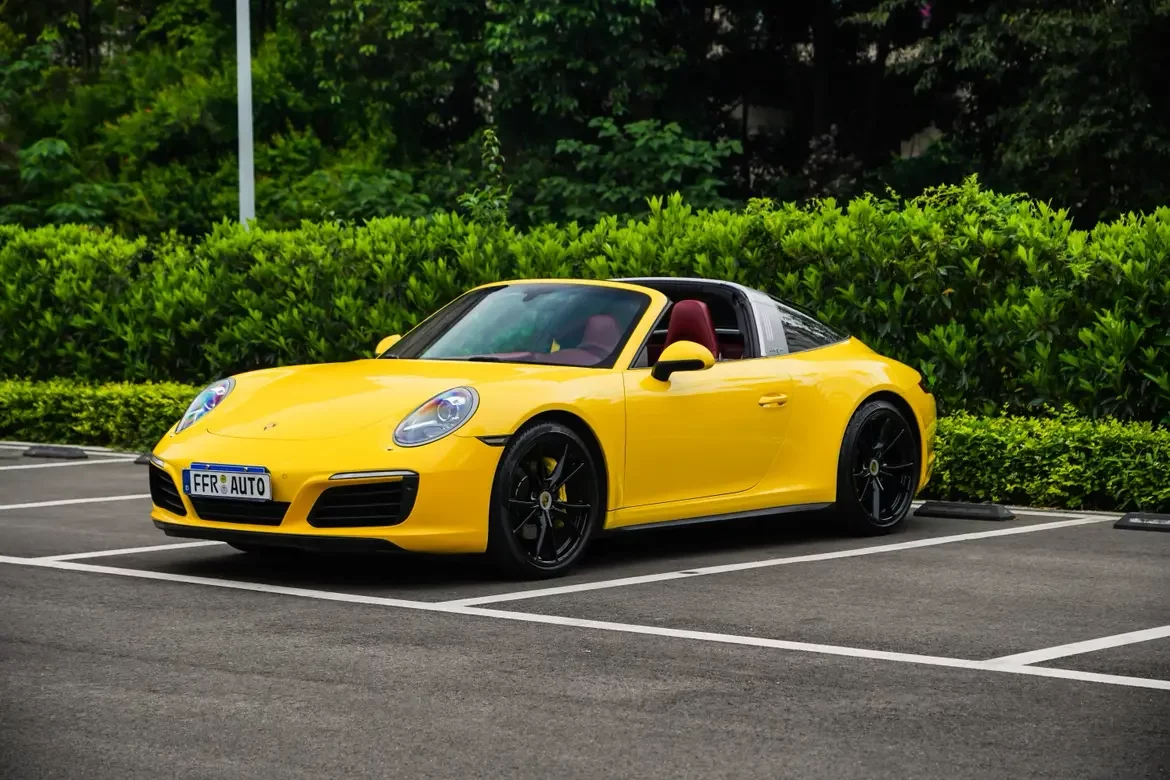 Porsche 911