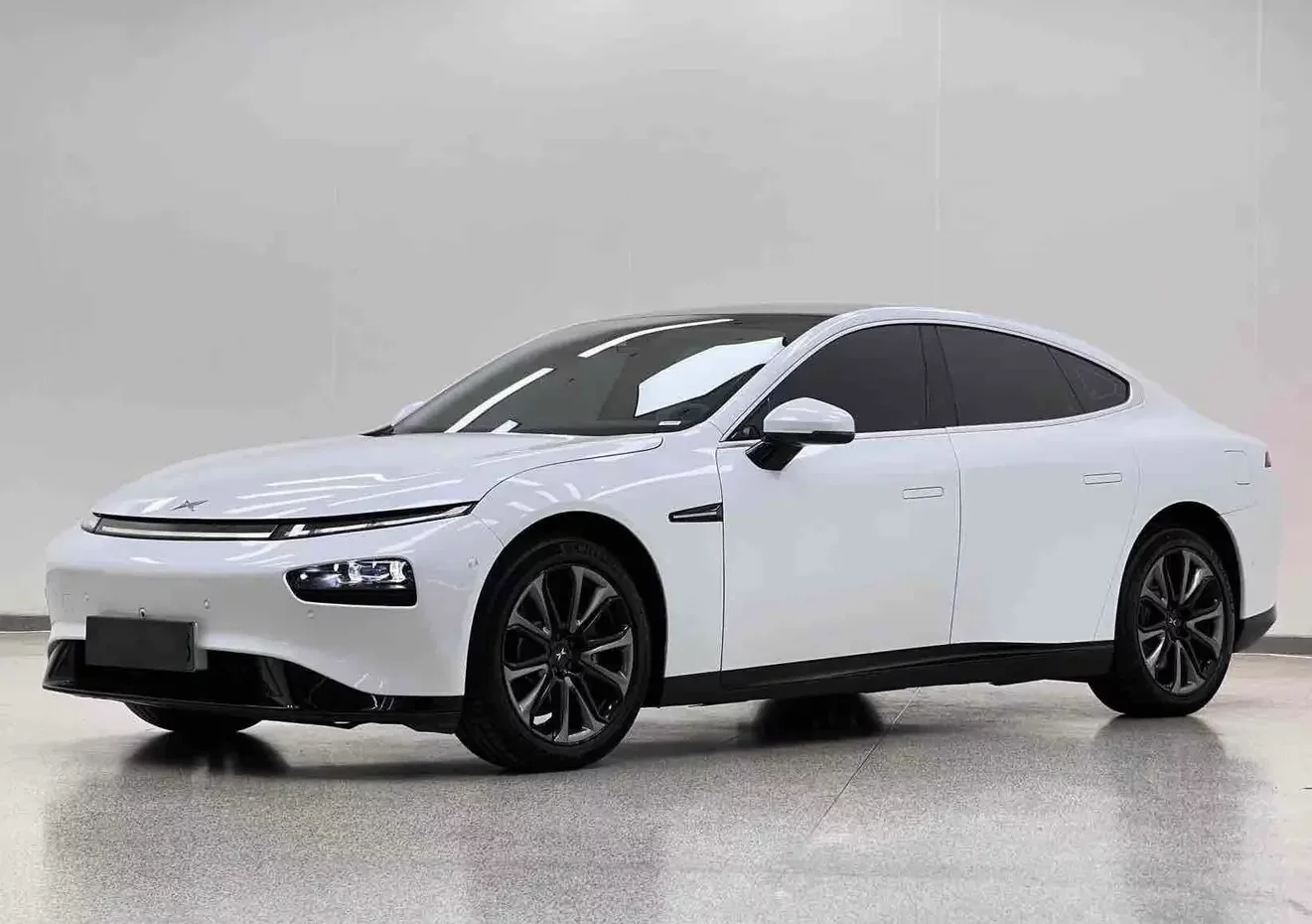 XPeng P7