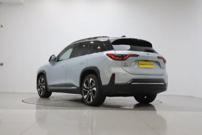 NIO ES6