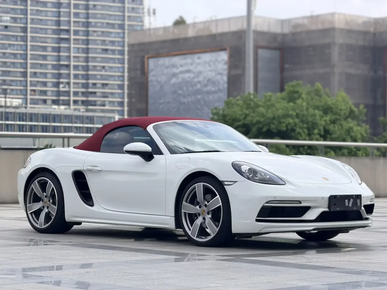 Porsche 718