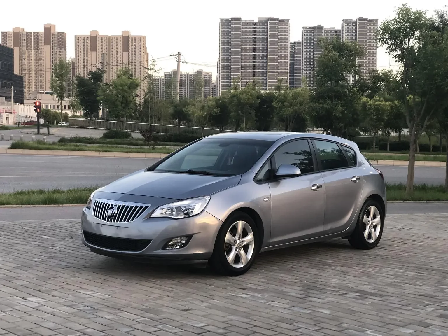Buick Yinglang