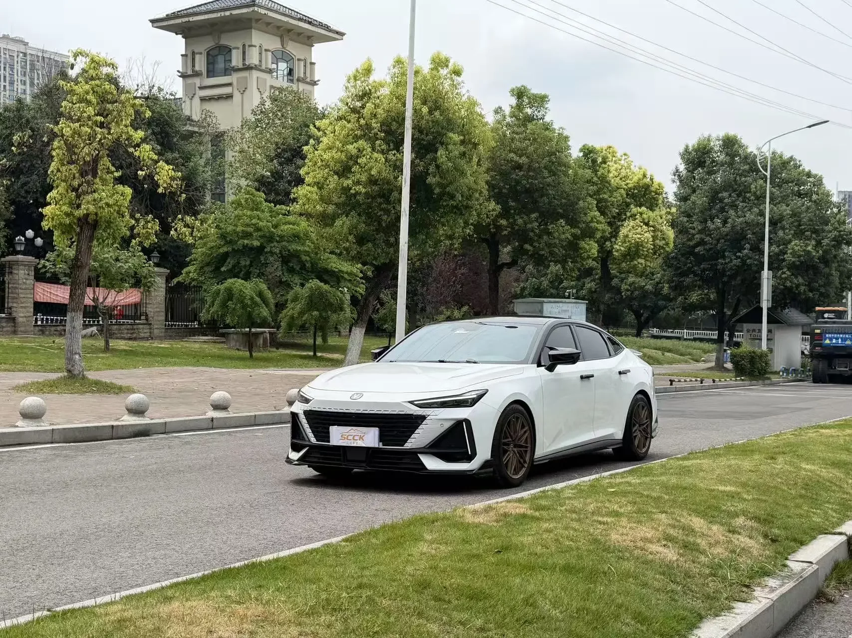 Changan UNI-V