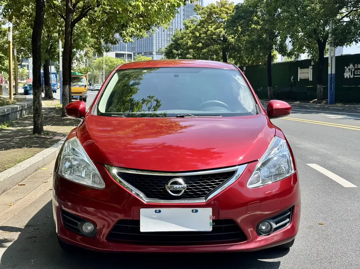 Nissan Tiida